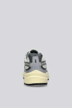 Nike Initiator