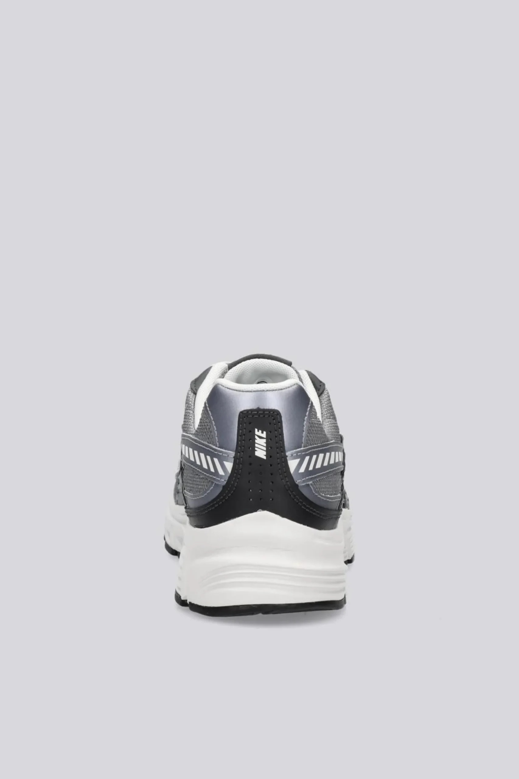 Nike Initiator