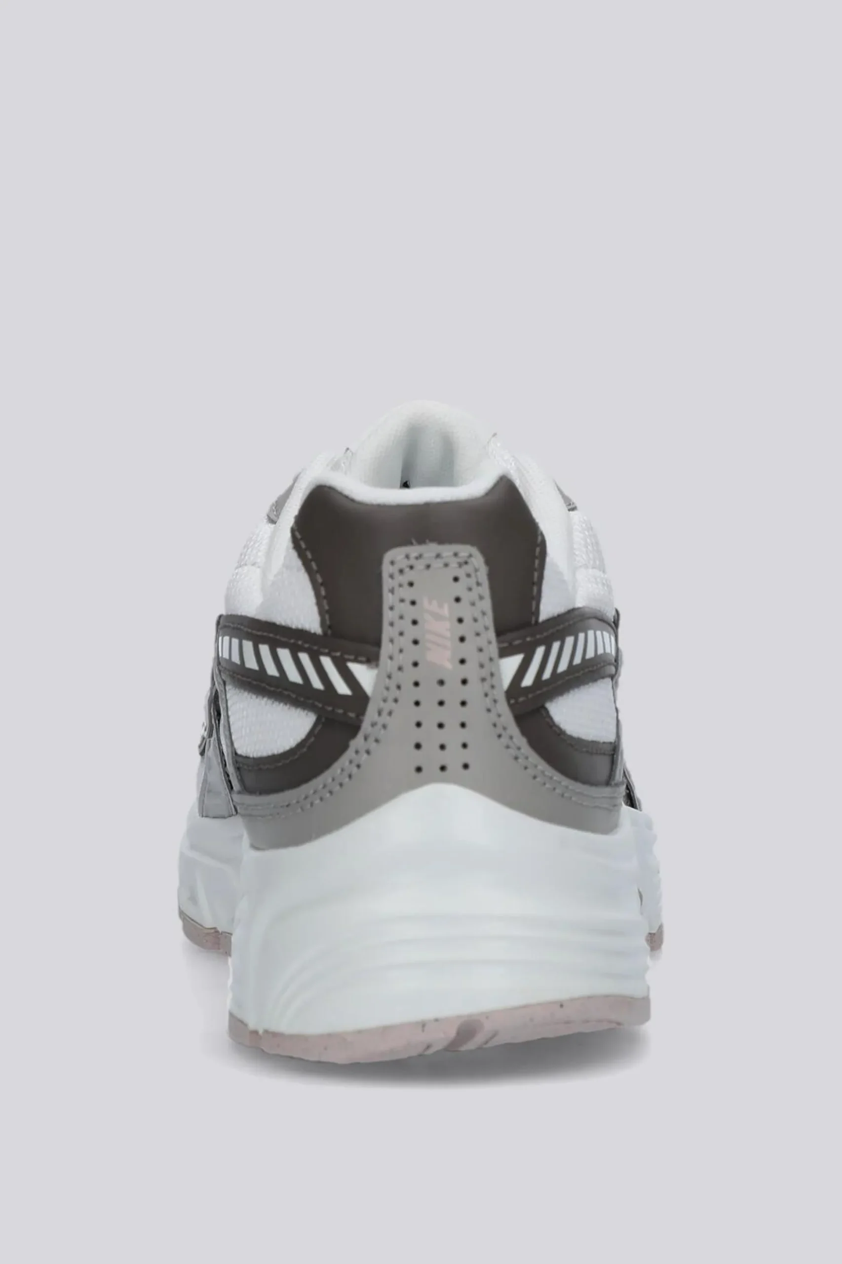 Nike Initiator