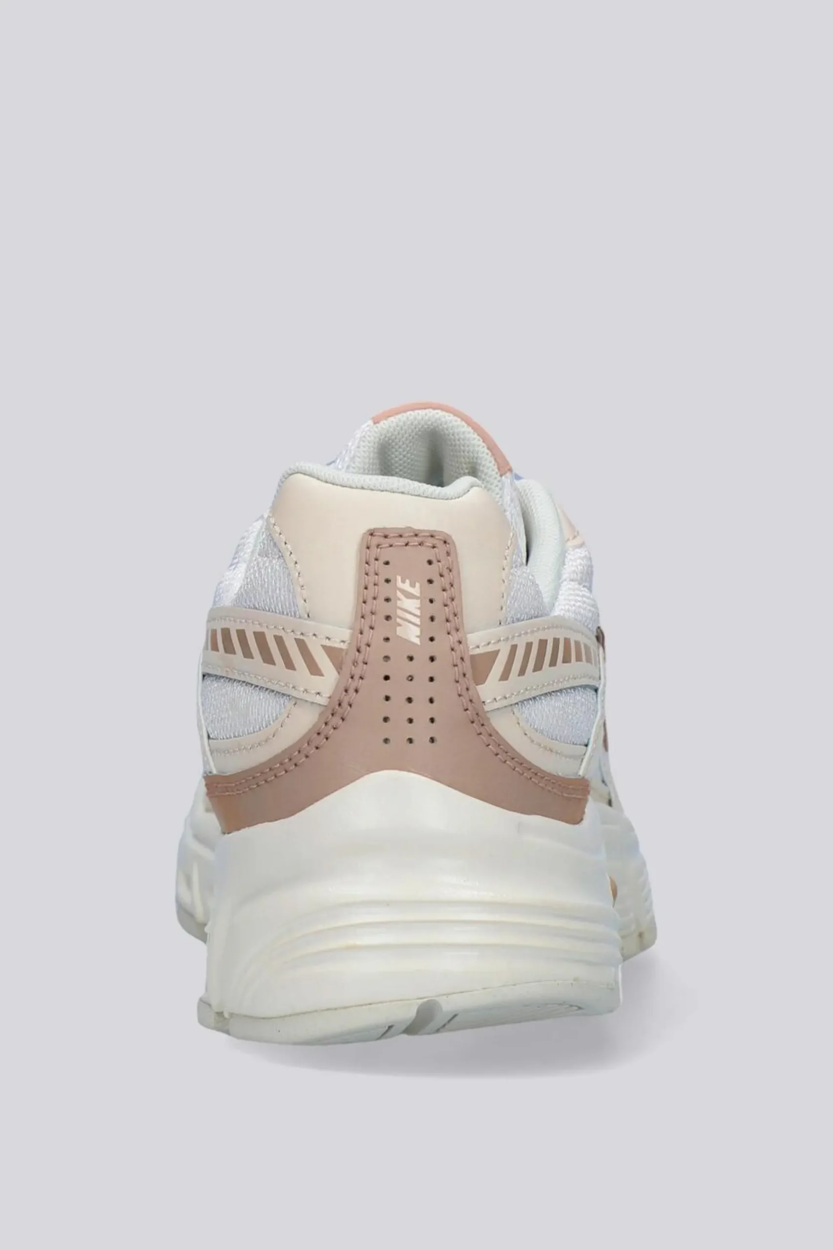 Nike Initiator