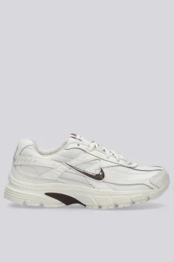 Nike Initiator