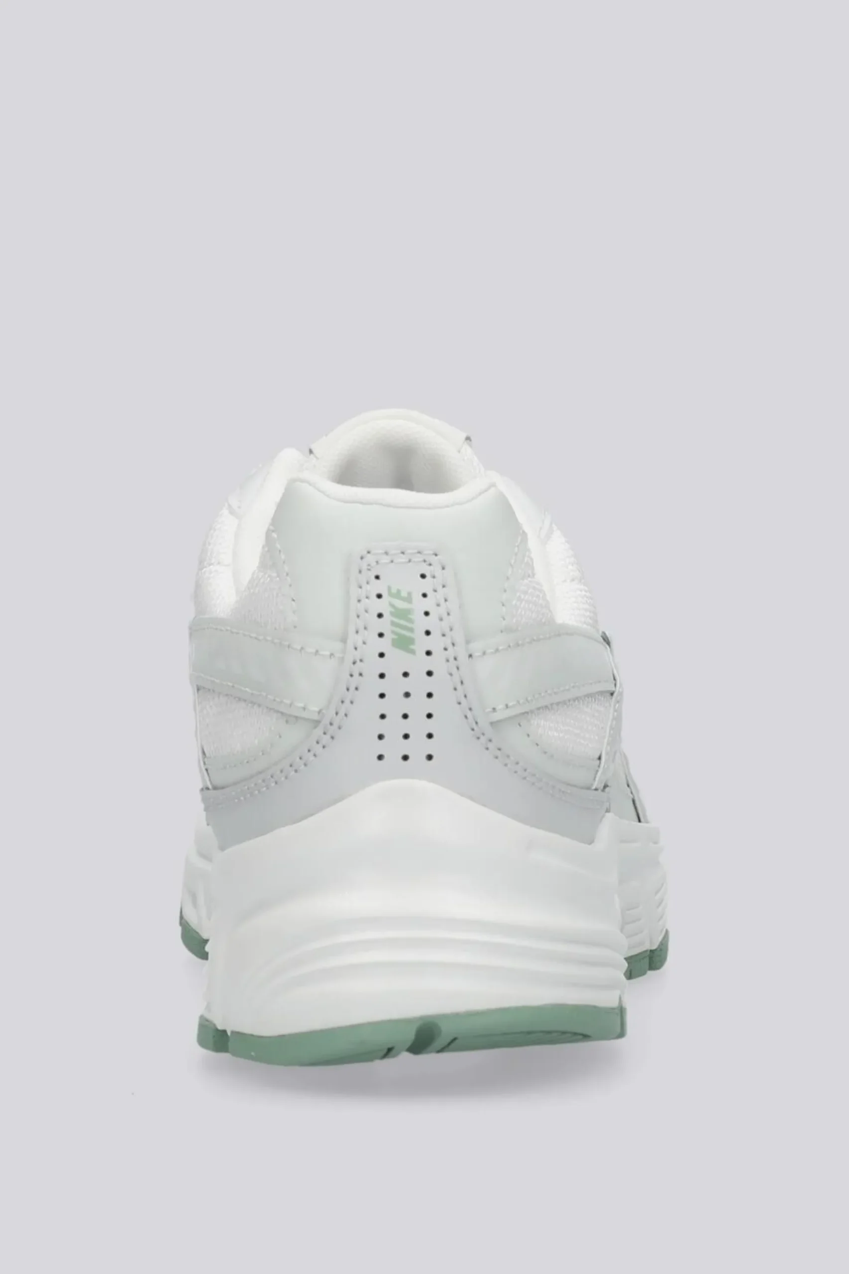 Nike Initiator