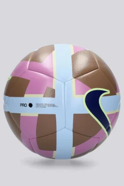 Nike Maestro