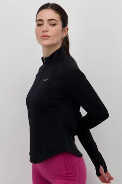Nike Performance