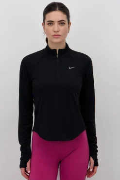 Nike Performance