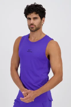 Nike Pro