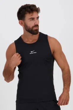 Nike Pro