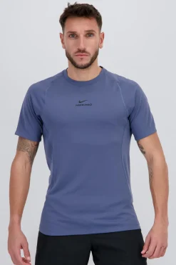 Nike Pro