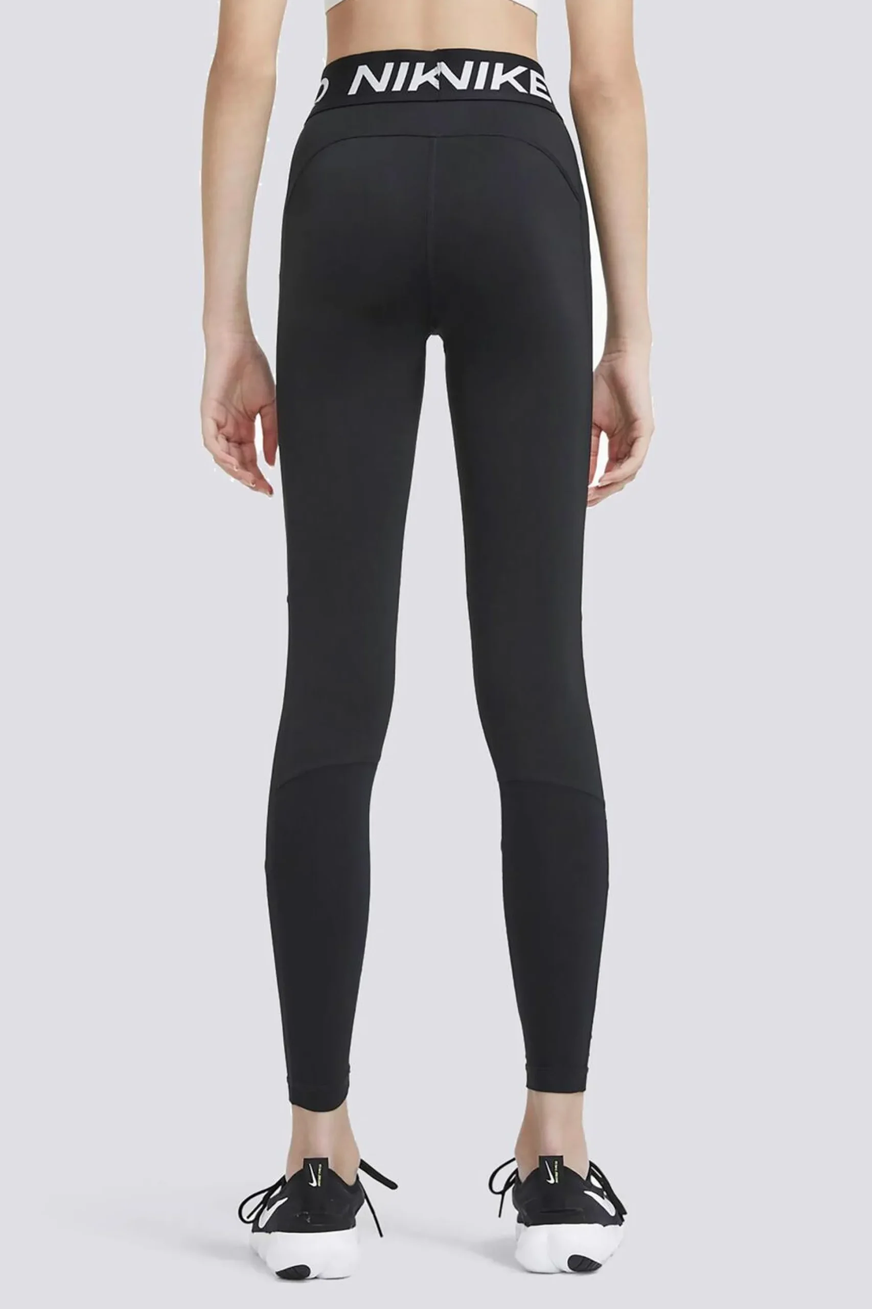 Nike Pro