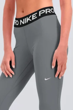 Nike Pro 365