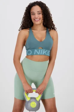 Nike Pro