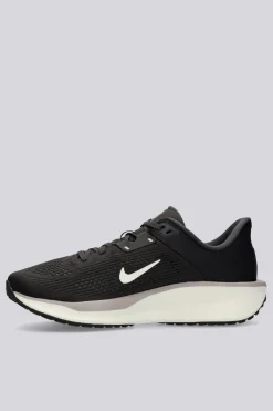 Nike Quest 6