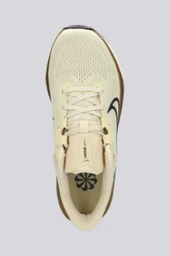 Nike Quest 6