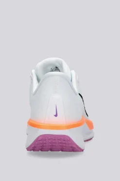 Nike Quest 6