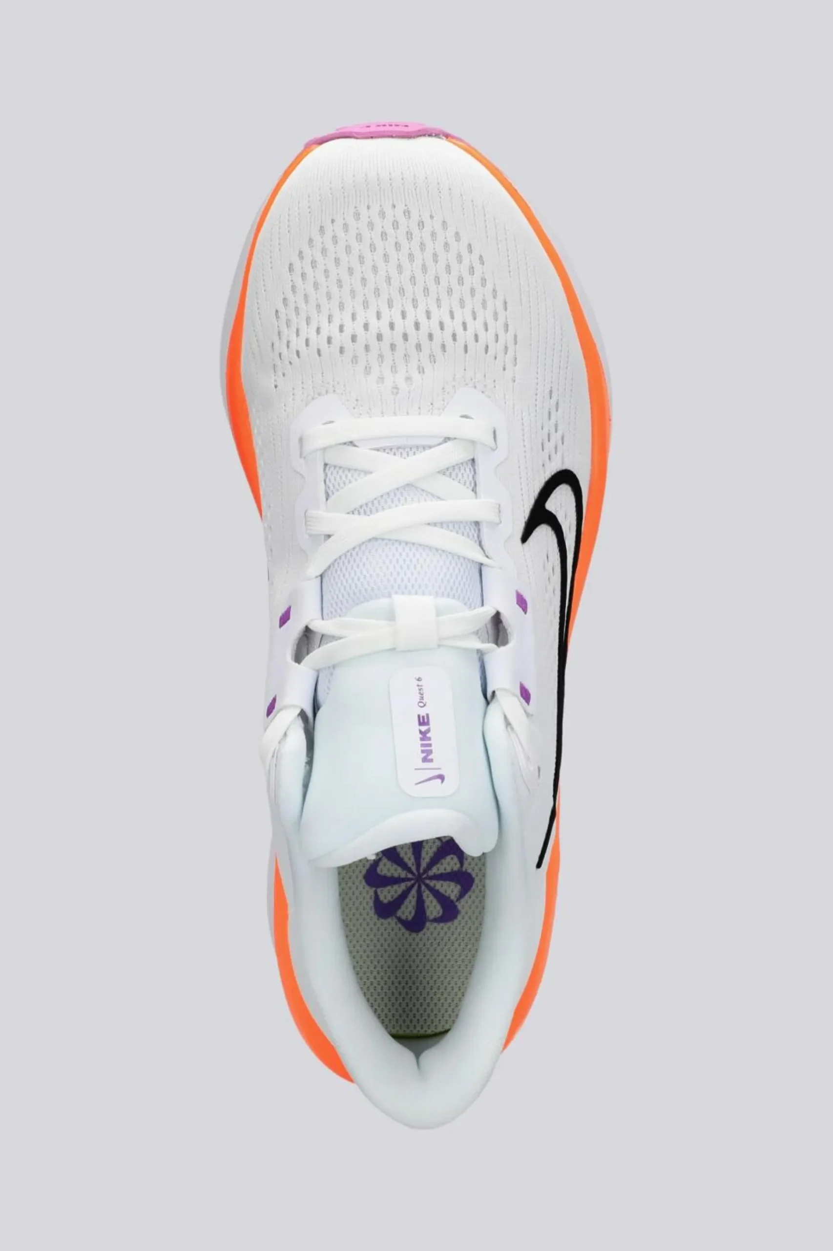 Nike Quest 6