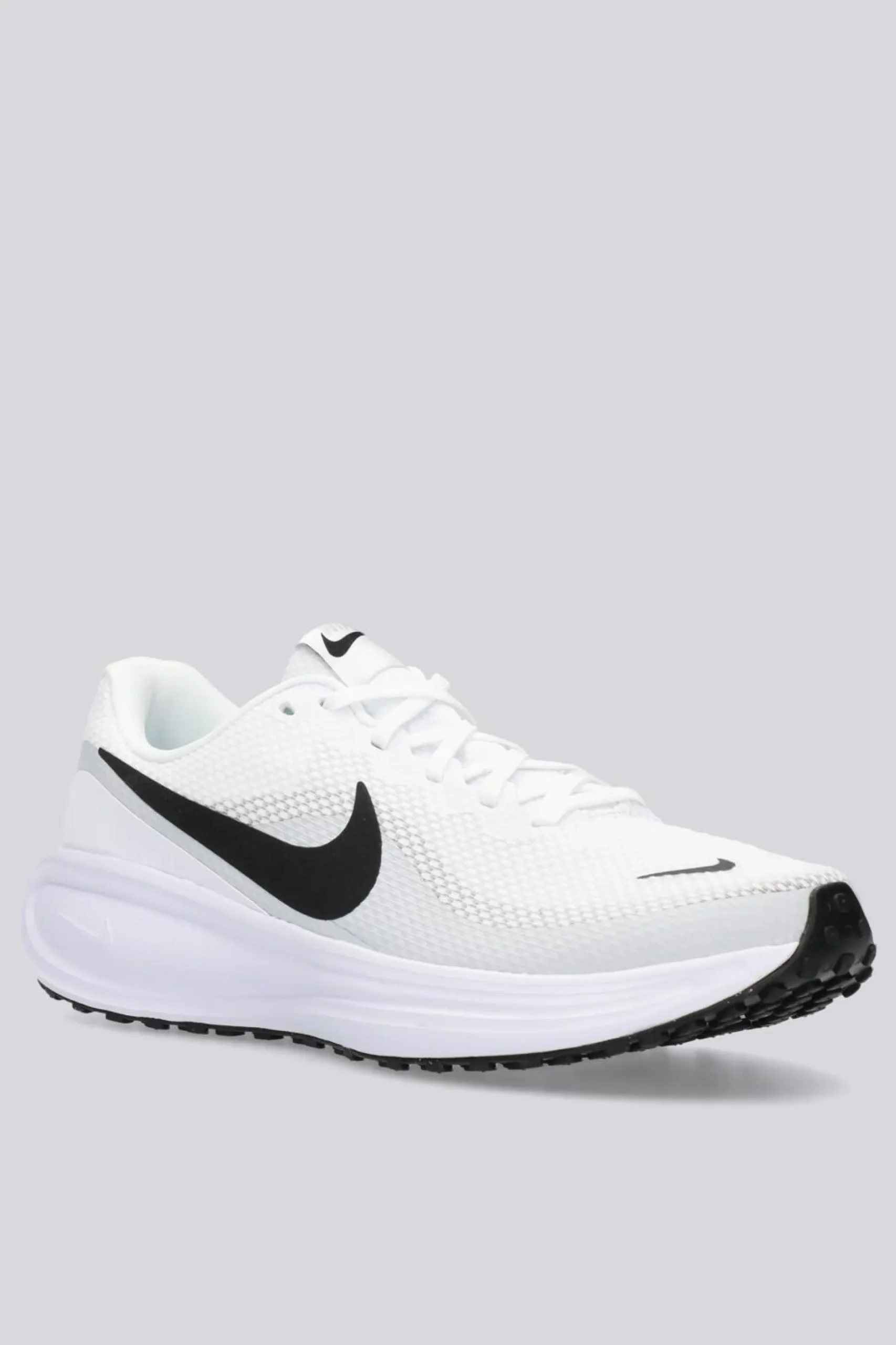 Nike Revolution 8
