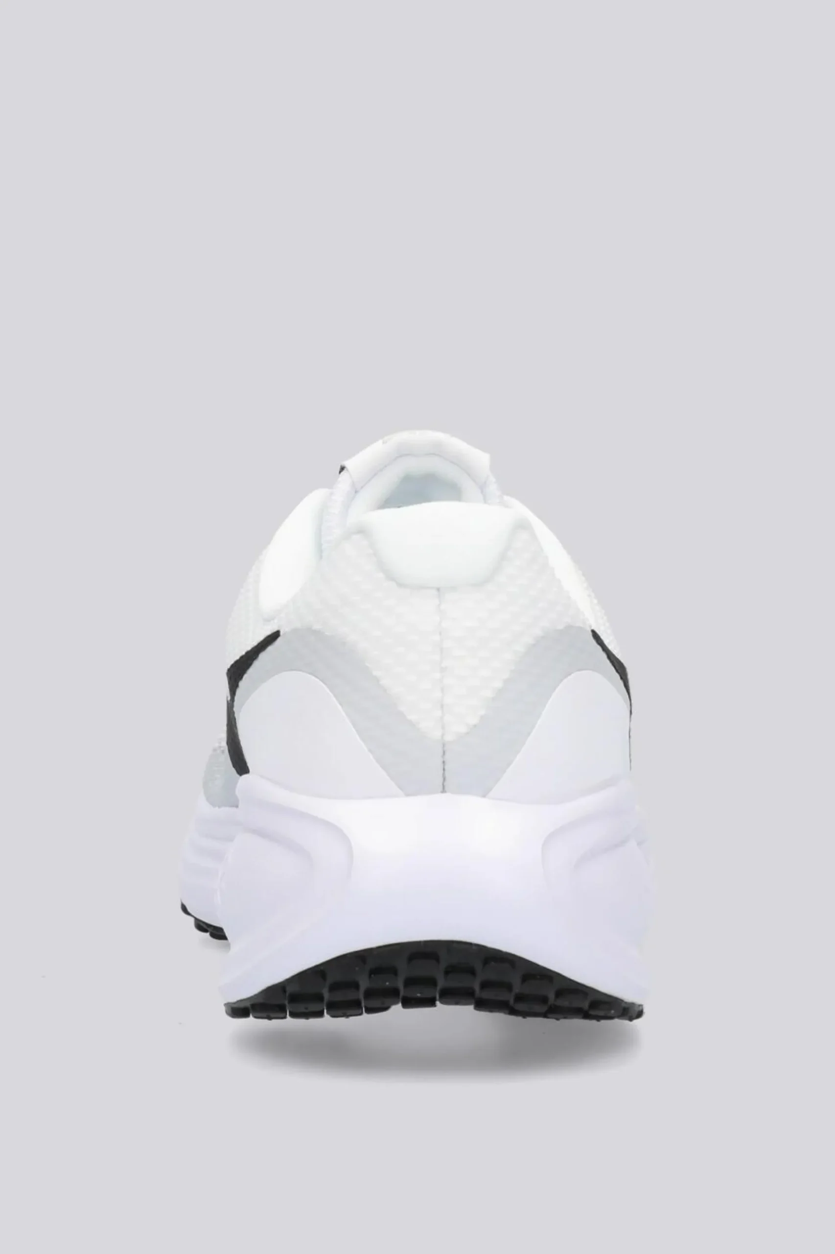 Nike Revolution 8
