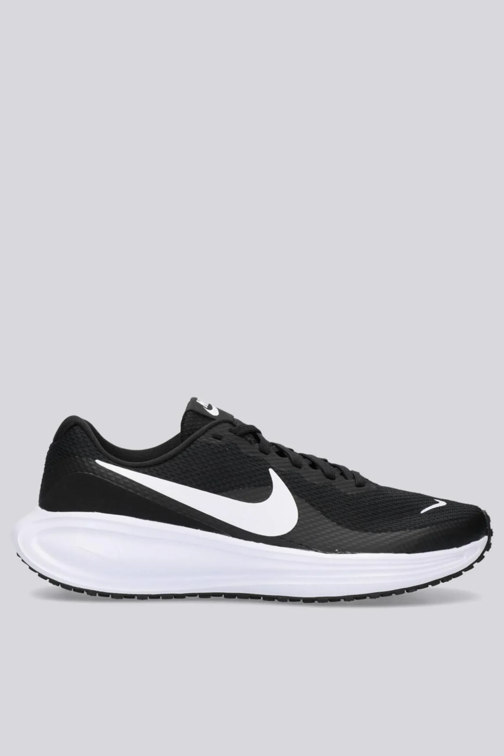 Nike Revolution 8