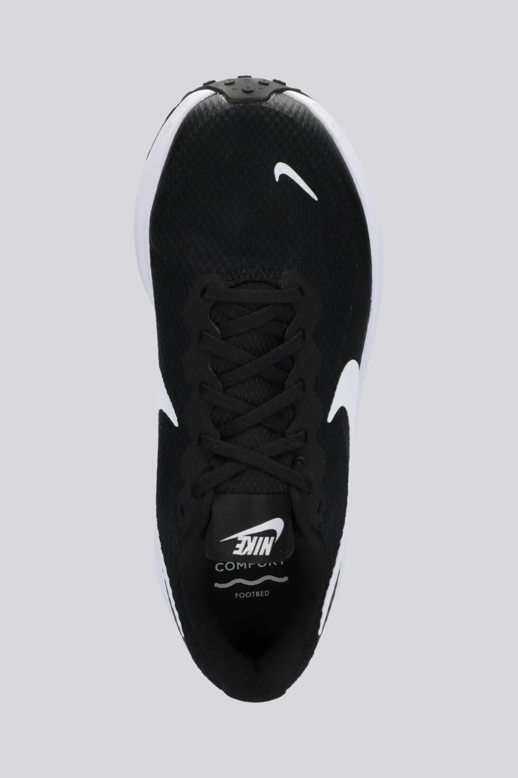 Nike Revolution 8