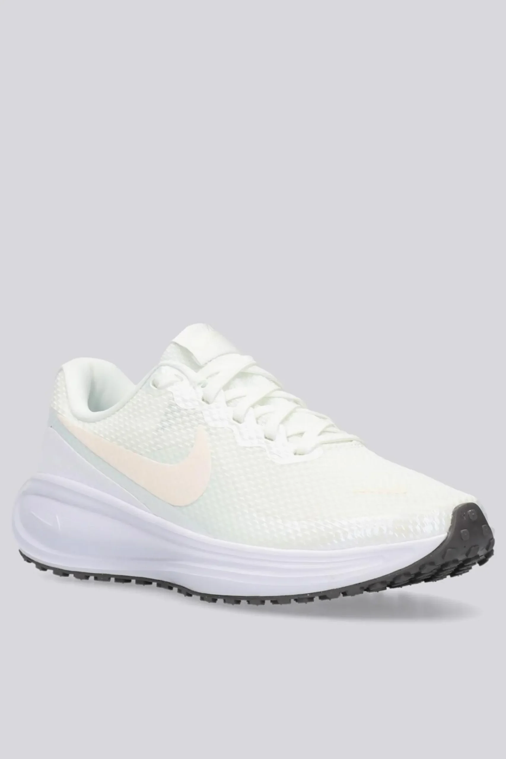 Nike Revolution 8
