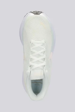 Nike Revolution 8