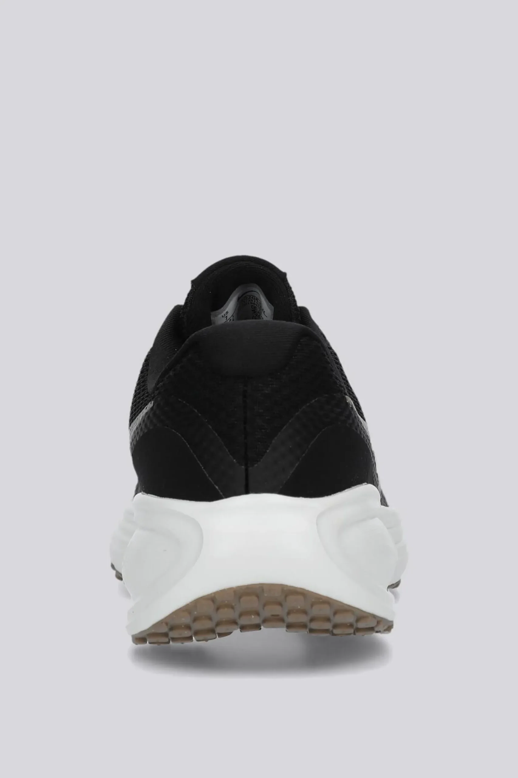 Nike Revolution 8