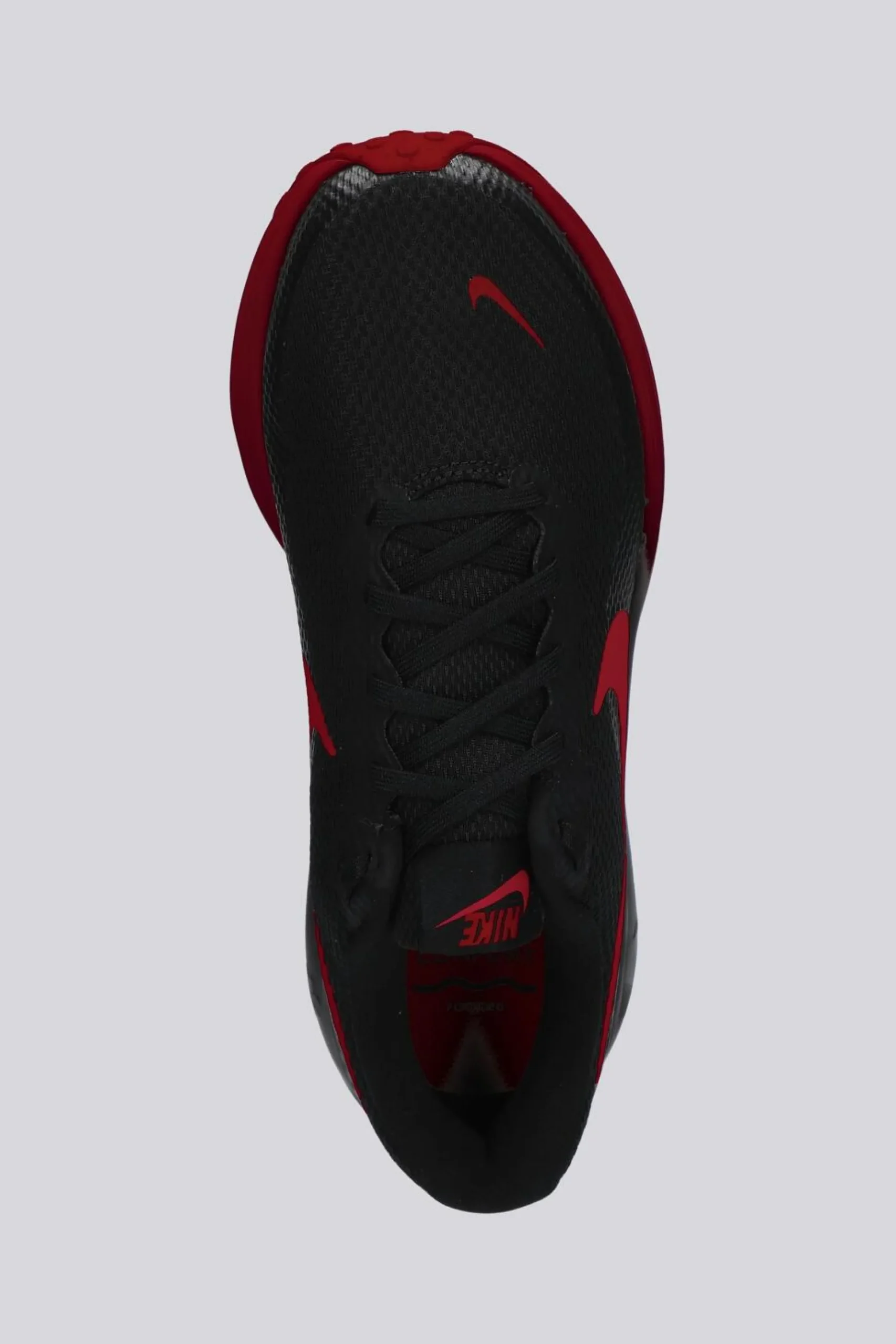 Nike Revolution 8
