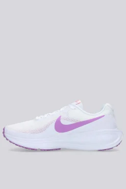 Nike Revolution 8