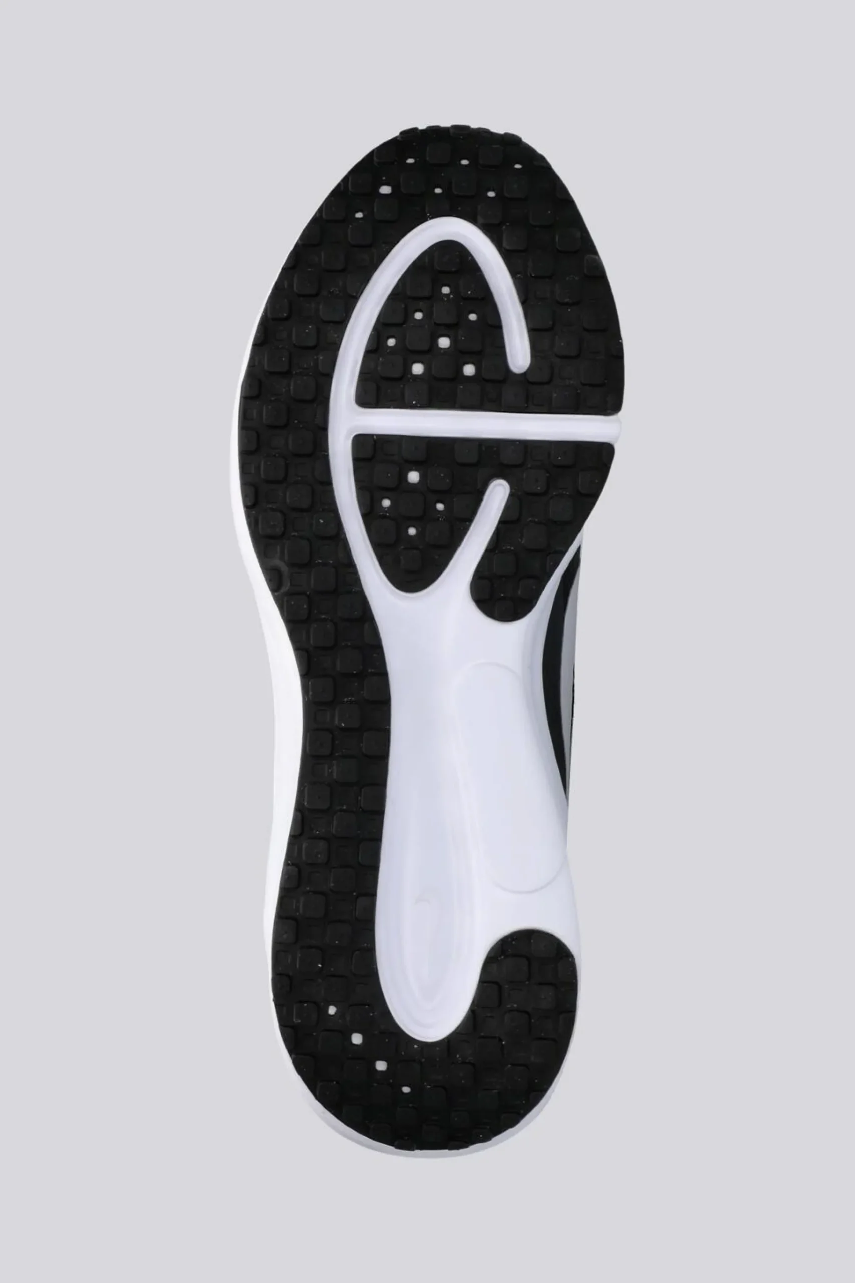 Nike Revolution 8 Easy On