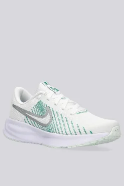 Nike Run Defy