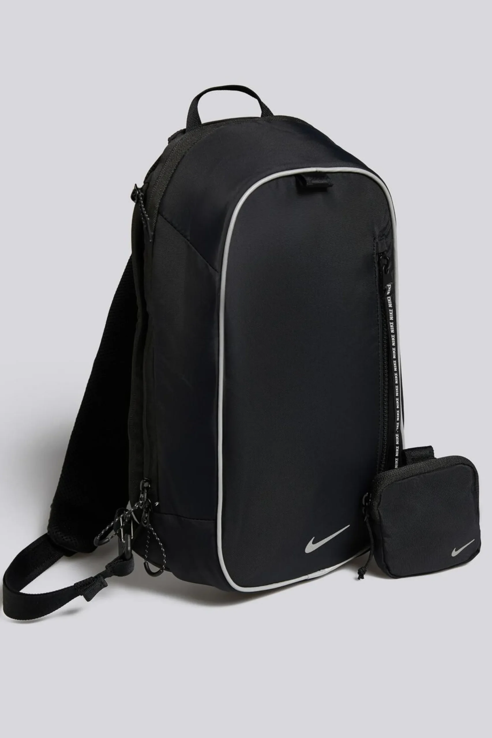Nike Sportswear Commute Sling Reflectv