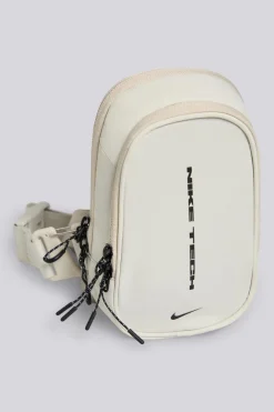 Nike Sportswear Commute Tech