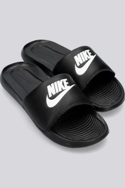 Nike Victori