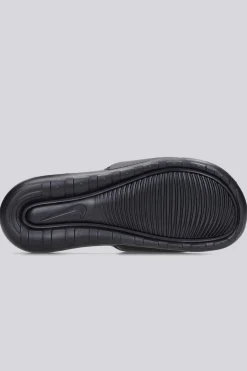 Nike Victori