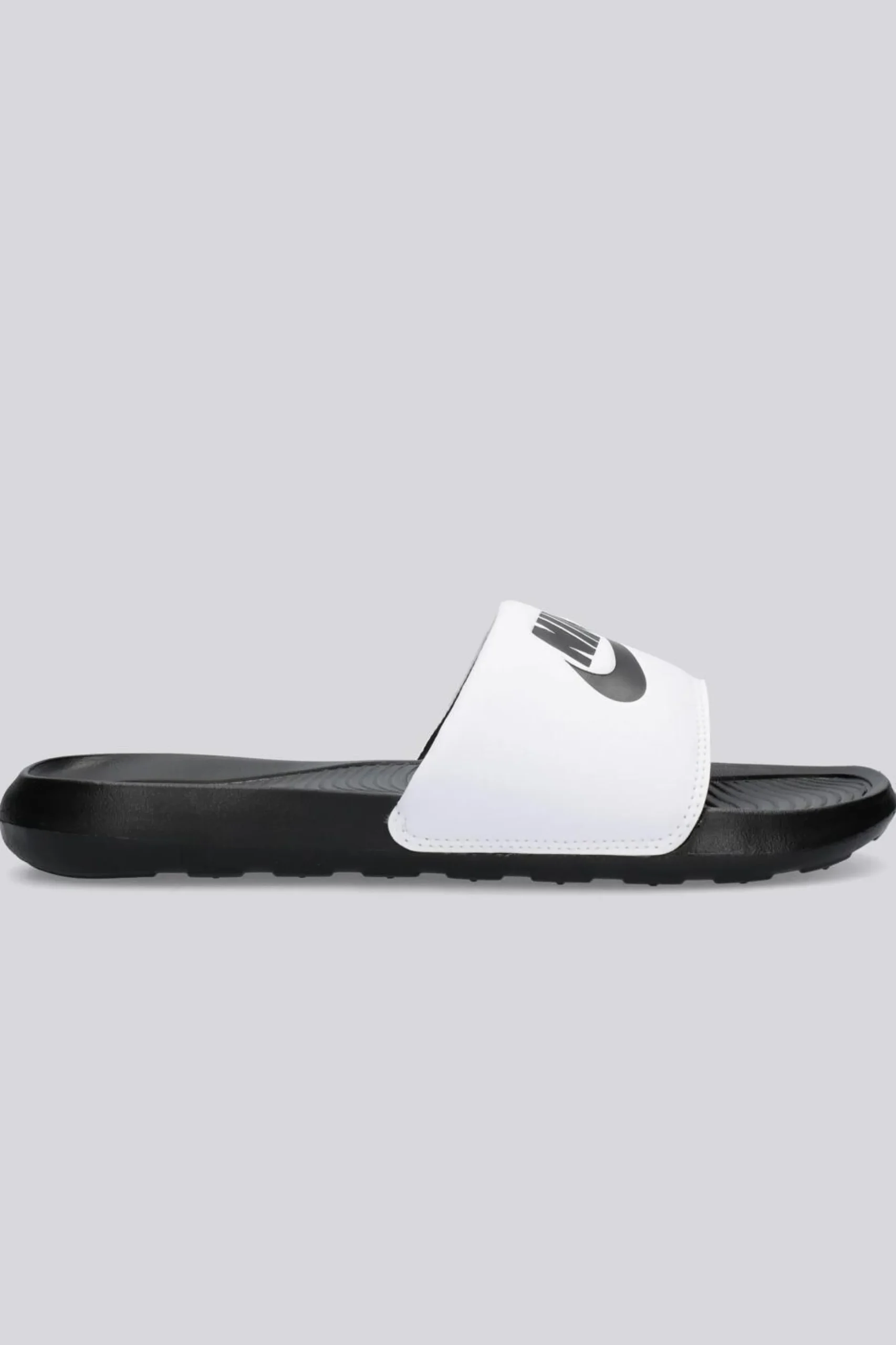 Nike Victori One