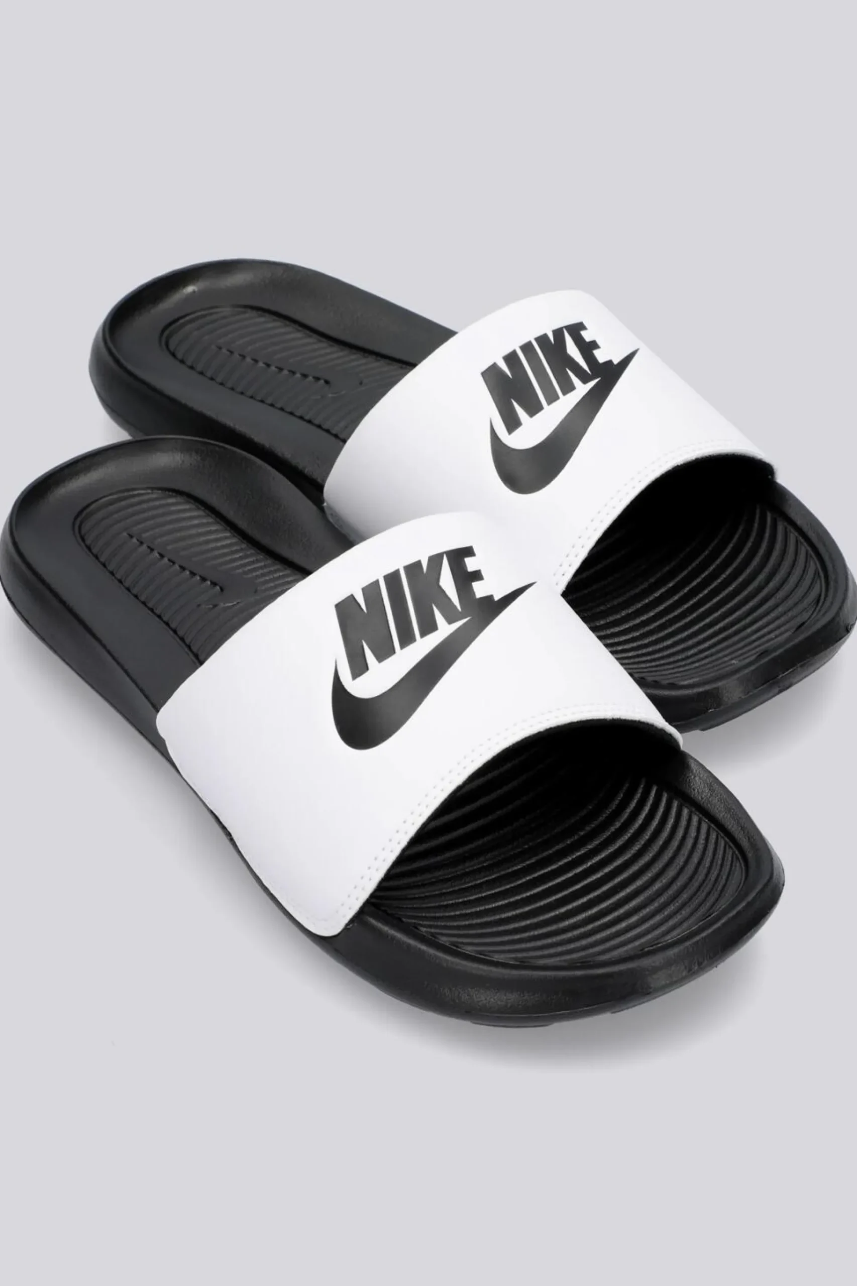 Nike Victori One