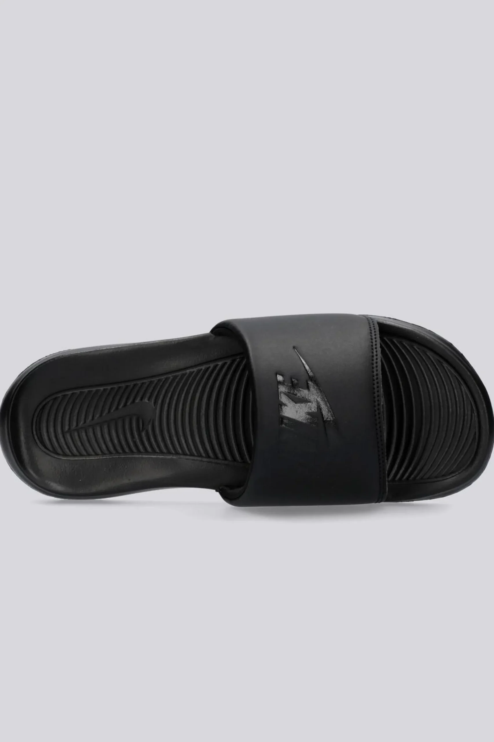 Nike Victori One