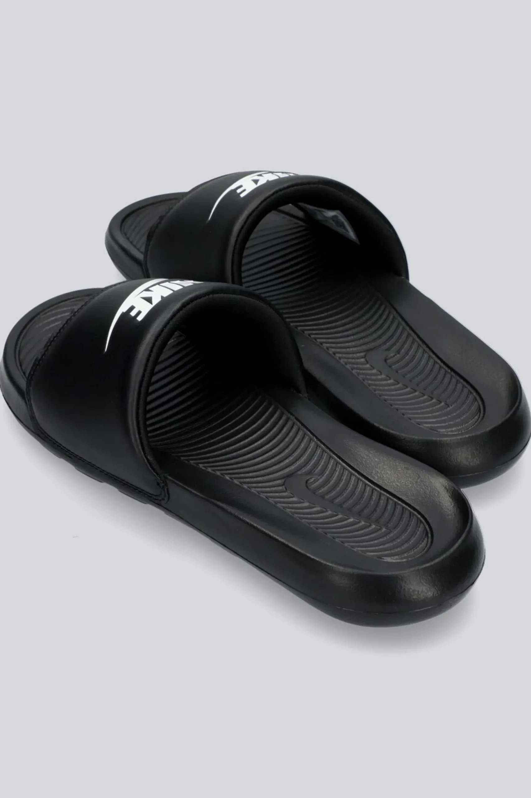 Nike Victori One