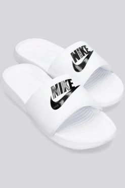 Nike Victori One