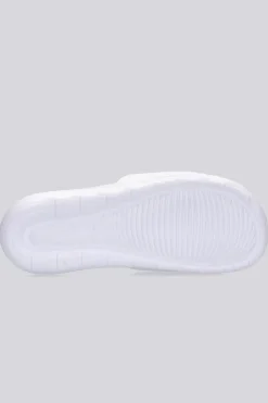 Nike Victori One
