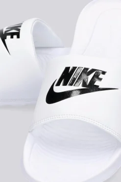 Nike Victori One