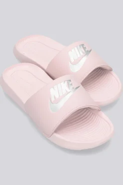 Nike Victori One