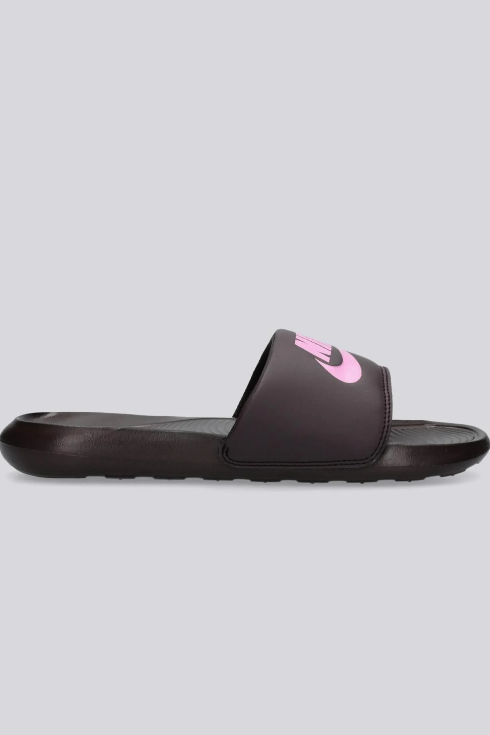Nike Victori One