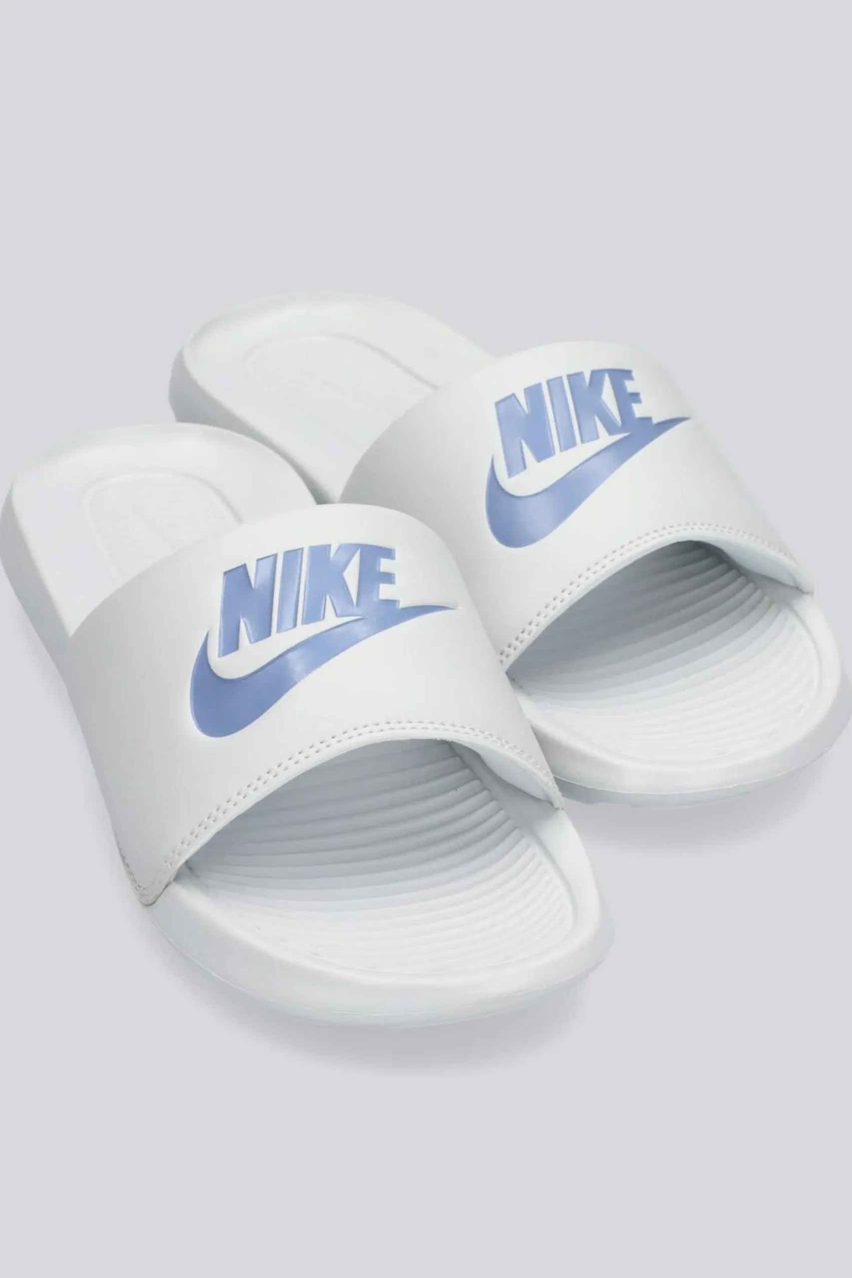 Nike Victori One