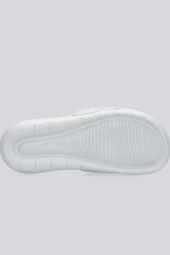 Nike Victori One