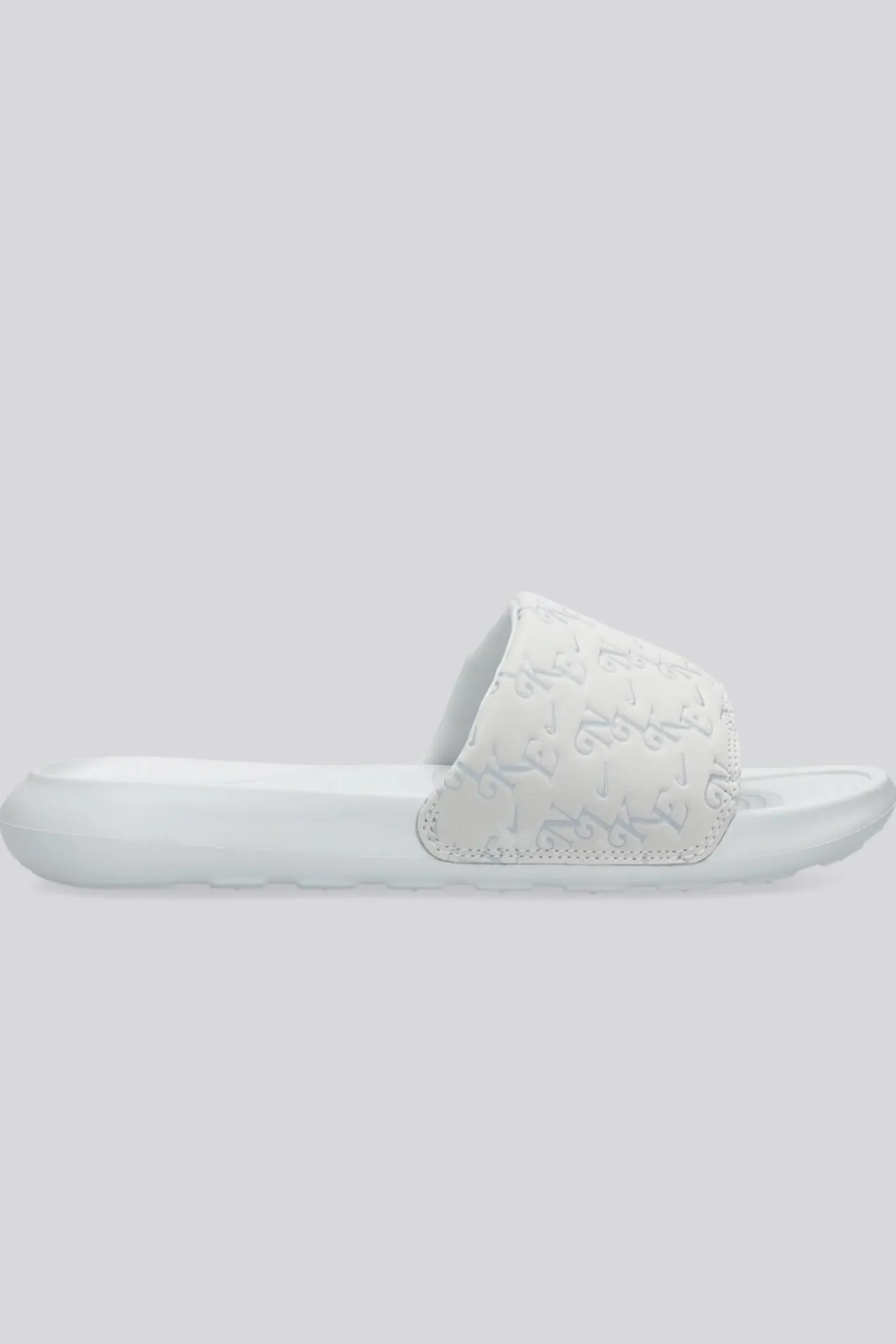 Nike Victori One