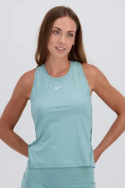 Nike Victory