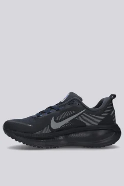 Nike Vomero 18