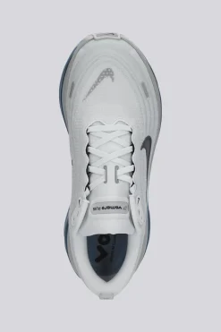 Nike Vomero Plus