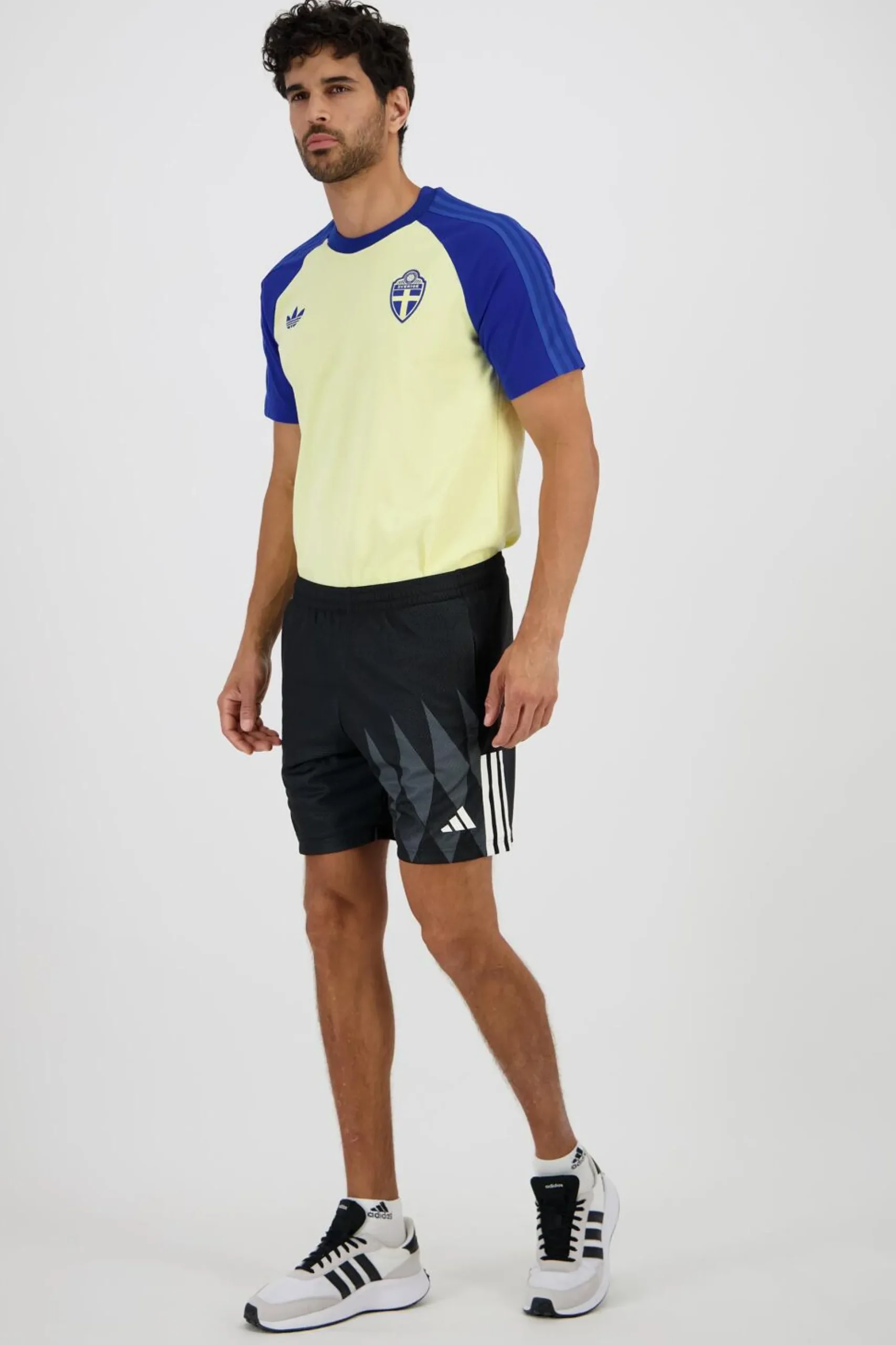 Pantalón adidas